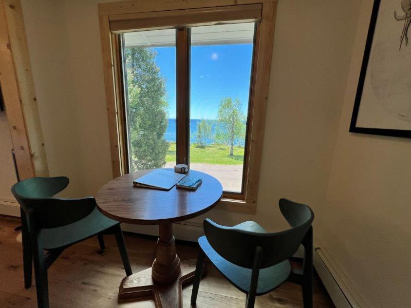 Thomsonite Inn on Lake Superior Grand Marais Rom bilde